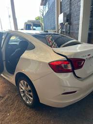 Recorte Traseiro LE Chevrolet Cruze LT 2018 - 2019 Sedan