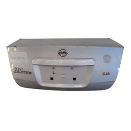 Tampa Traseira Sentra 2007 2008 a 2013