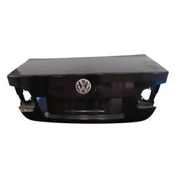 Tampa Traseira Polo Sedan 2003 2004 a 2014
