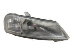 FAROL DIANTEIRO GM CELTA 2001 A 2006 LADO DIREITO COM DETALH