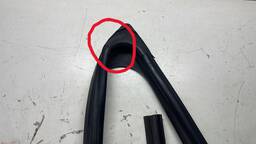 CANALETA VIDRO PORTA DIANTEIRA ESQ. LOGAN 2014 A 24 (AVARIA)