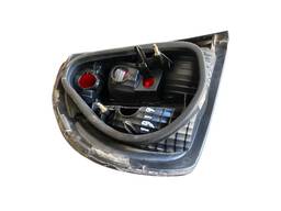 LANTERNA TRASEIRA DIREITA CLIO SEDAN 2000 A 2003