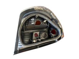 LANTERNA TRASEIRA DIREITA CLIO SEDAN 2000 A 2003