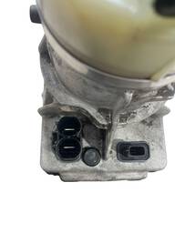 Bomba Direção EletroHidráulica Renault Master 2.3 2022 2023/ 491103543R
