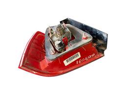 LANTERNA TRASEIRA DIREITA BORA 2008 A 2011 (CANTO)