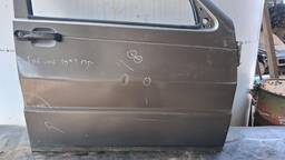 PORTA DIANTEIRA DIREITA UNO FIORINO 1988 1989 A 2004