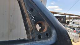 PORTA DIANTEIRA DIREITA UNO FIORINO 1988 1989 A 2004