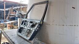 PORTA DIANTEIRA DIREITA UNO FIORINO 1988 1989 A 2004