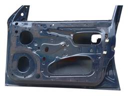 PORTA DIANTEIRA DIREITA CORSA CLASSIC 1996 1997 1998 A 2016