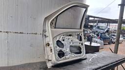 PORTA DIANTEIRA DIREITA PALIO SIENA 1996 1997 A 2004