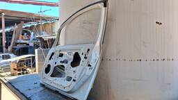 PORTA DIANTEIRA DIREITA PUNTO LINEA 2008 2009 A 2017