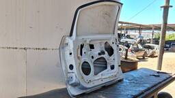 PORTA DIANTEIRA DIREITA PUNTO LINEA 2008 2009 A 2017