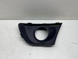 MOLDURA FAROL DE NEBLINA ESQ DUSTER OROCH 2015 A 2020