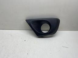 MOLDURA FAROL DE NEBLINA ESQ DUSTER OROCH 2015 A 2020