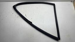 CANALETA VIDRO PORTA TRASEIRA ESQUERDA FUSION 2006 A 2012