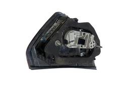 LANTERNA TRASEIRA ESQUERDA VOYAGE G6 G7 (MALA)