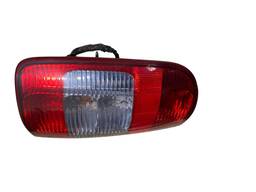 LANTERNA TRASEIRA DIREITA BLAZER 1995 1996 A 2001 TRICOLOR