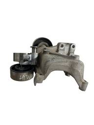 Suporte Compressor Ar Toyota Hilux 2005/2015 Original Usado MD246260522