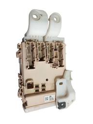 CAIXA DE FUSIVEL COROLLA 2014 A 2019  8273012L62