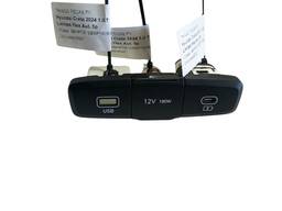 Moldura Tomada Usb Creta Tgdi 2025/