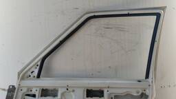 PORTA DIANTEIRA DIREITA UNO FIORINO 1988 1989 A 2004