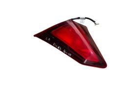 LANTERNA TRASEIRA DIREITA KICKS 2017 2018 A 2021 (MALA)