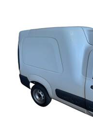 Recorte lateral traseiro direito fiat fiorino 2015/2023