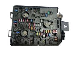 CAIXA DE FUSIVEL TRACKER 2017/  42397196