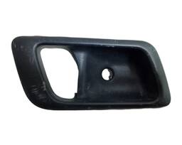 MOLDURA MAÇANETA INTERNA TRASEI FIAT PALIO 2008 A 2015 LE