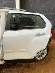 Porta Traseira Esquerda GM Tracker 2014/2019 C/Detalhe