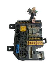 Caixa de fusivel hyundai Hr 2008 a 2014  919404f500