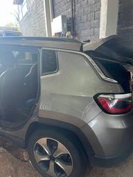 Recorte Lateral Traseiro Esquerdo Jeep Compass 2.0 2017/2021