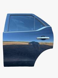 Porta traseira esquerda toyota hilux 2.8 2017 - 2022