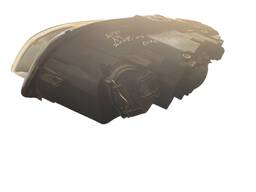 FAROL DIREITO AUDI A4 2002 A 2004 (DETALHE)