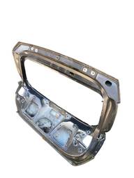 TAMPA TRASEIRA HB20 HATCH 2013 2014 A 2019 S/ FURO CILINDRO