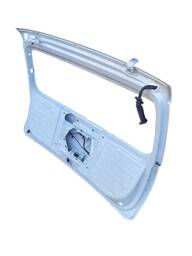 TAMPA TRASEIRA FOX 2015 2016 A 2022