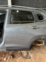 Porta Traseira Esquerda Chevrolet Tracker 2020/2024
