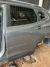 Porta Traseira Esquerda Chevrolet Tracker 2020/2024