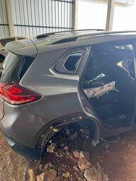 Recorte Lateral Traseiro Direito Chevrolet Tracker 2020/24