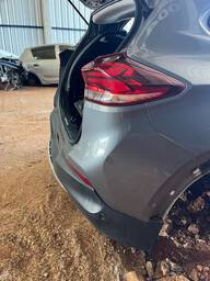 Parachoque Traseiro Chevrolet Tracker 2020 - 2024 2BM3080376