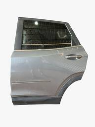 Porta Traseira Esquerda Chevrolet Tracker 2020/2024