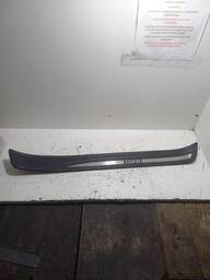 SOLEIRA PORTA BMW 320i DIANTEIRA DIREITA 2008 2009 2010
