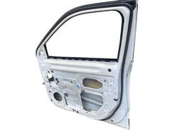 PORTA DIANTEIRA DIREITA KICKS 2017 2018 A 2024