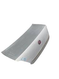 TAMPA TRASEIRA LINEA 2009 2010 A 2014