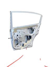 PORTA TRASEIRA DIREITA SENTRA 2007 2008  A 2013