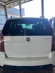 Tampa Traseira Fiat Idea 2010 - 2016