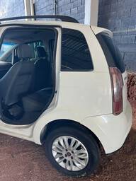 Recorte Lateral Traseiro Esquerdo Fiat Idea 2010 - 2016