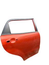 PORTA TRASEIRA DIREITA SSANGYONG KORANDO 2014 (DETALHE)