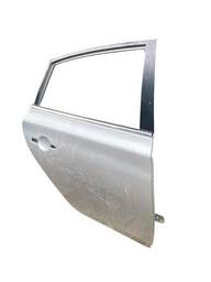 PORTA TRASEIRA DIREITA SENTRA 2014 2015 A 2020