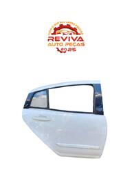 PORTA TRASEIRA DIREITA AGILE 2010 2011 A 2014 (DETALHE)